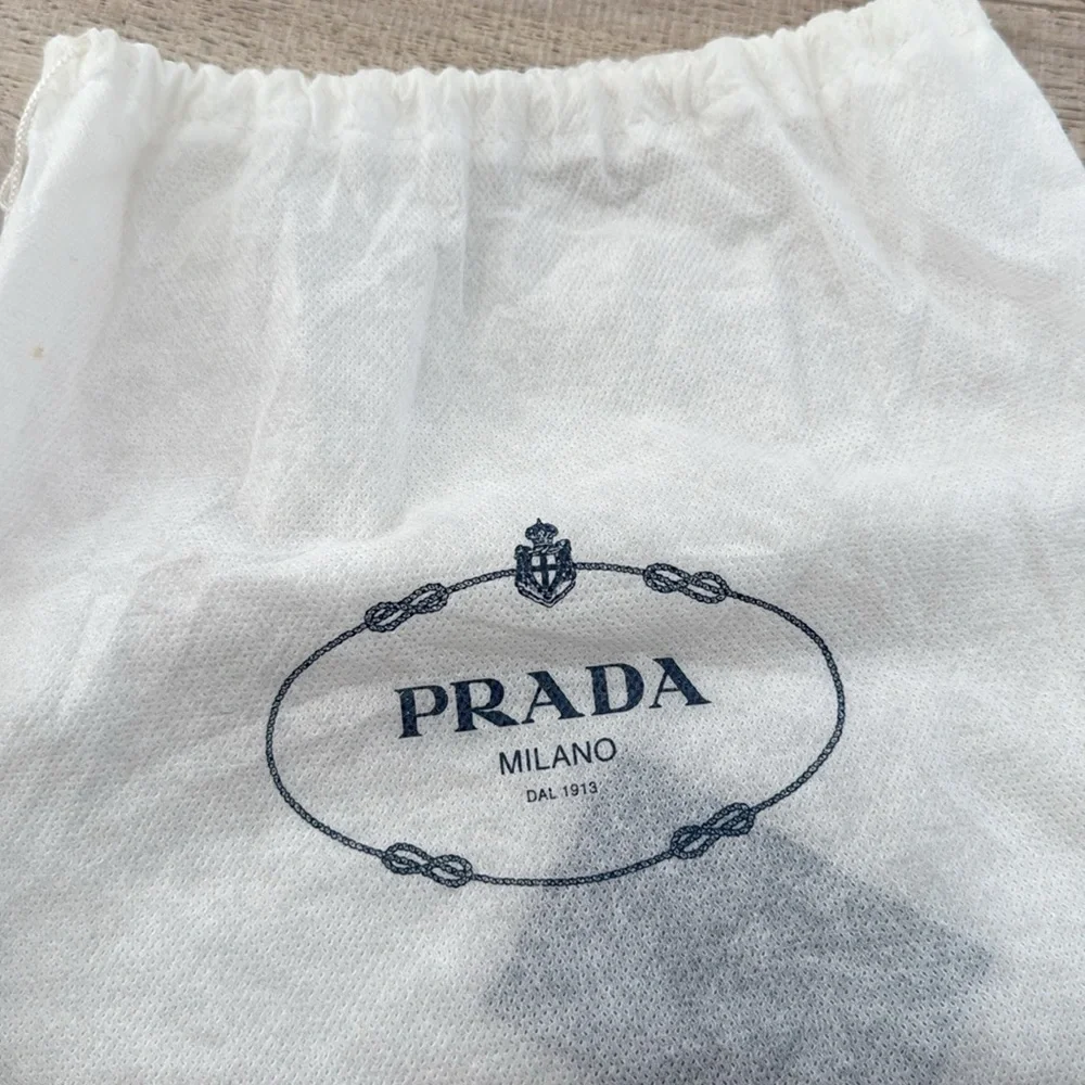 Prada crossbody - Picture 6 of 8